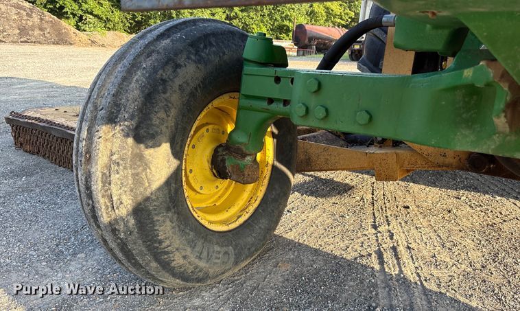 image for item DY0753 2009 John Deere 6100D  tractor