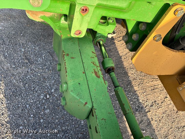 image for item DY0753 2009 John Deere 6100D  tractor