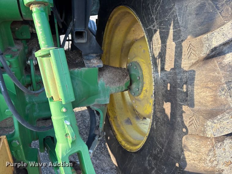 image for item DY0753 2009 John Deere 6100D  tractor