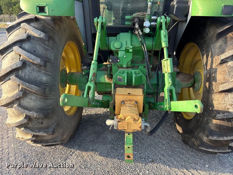 image for item DY0753 2009 John Deere 6100D  tractor