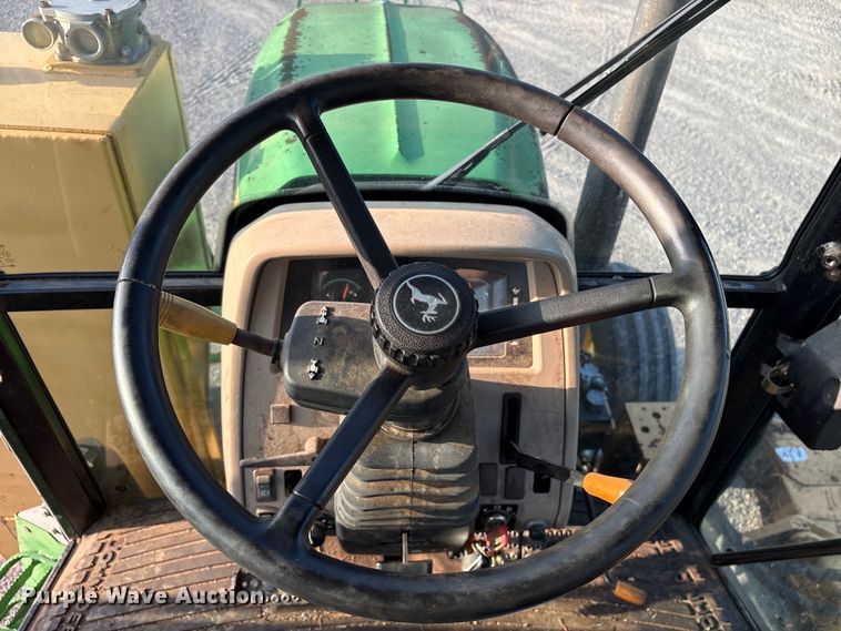 image for item DY0753 2009 John Deere 6100D  tractor