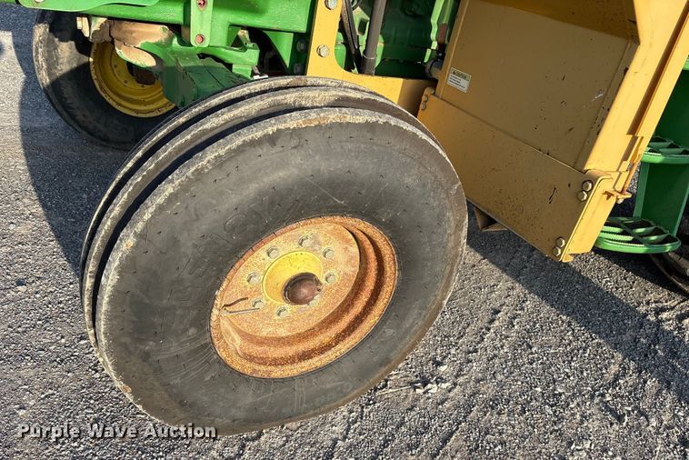 image for item DY0753 2009 John Deere 6100D  tractor