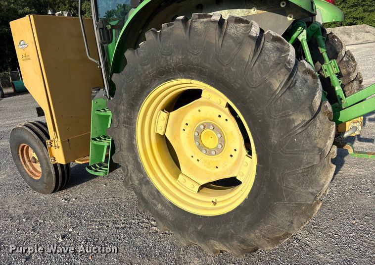 image for item DY0753 2009 John Deere 6100D  tractor