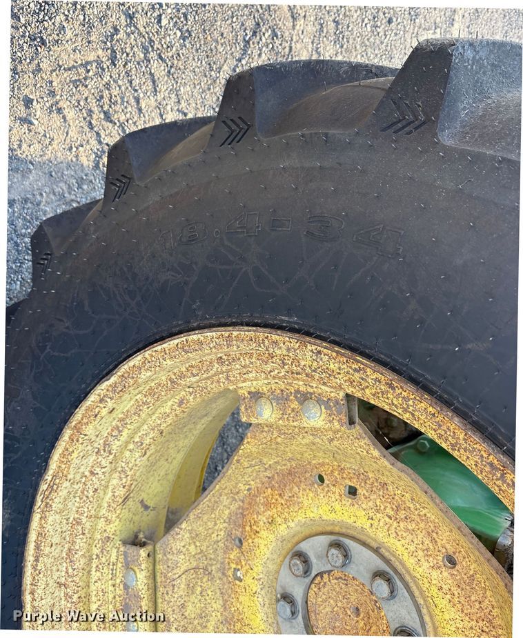 image for item DY0753 2009 John Deere 6100D  tractor