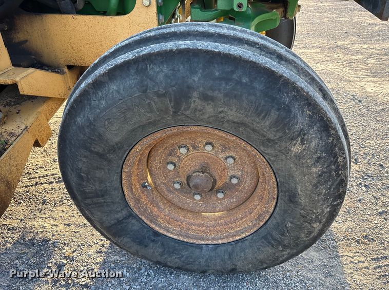 image for item DY0753 2009 John Deere 6100D  tractor