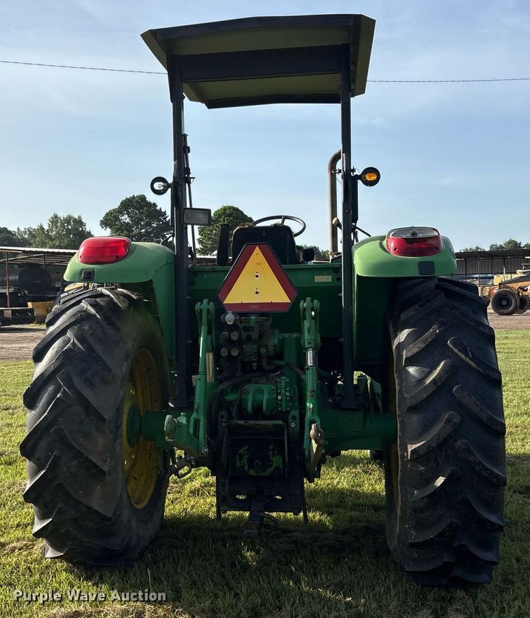 image for item DY0756 2007 John Deere 6415 tractor