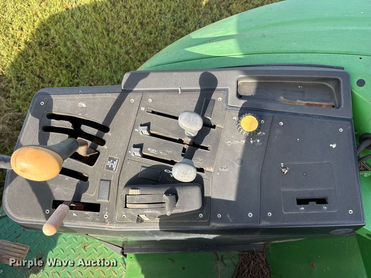 image for item DY0756 2007 John Deere 6415 tractor