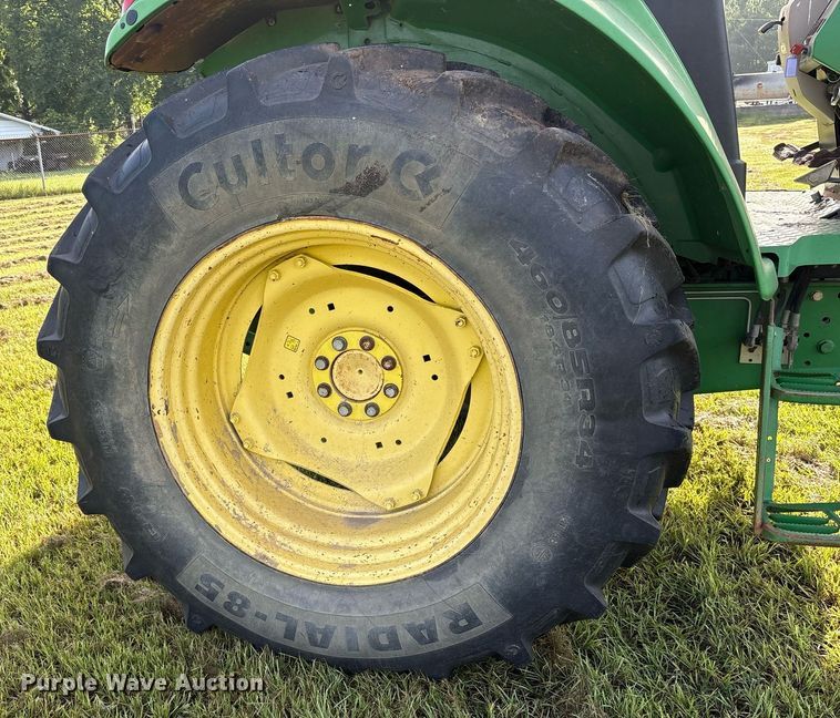 image for item DY0756 2007 John Deere 6415 tractor
