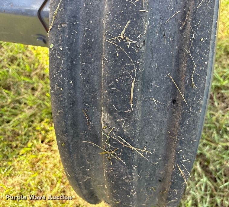 image for item DY0757 Kubota 6040F tractor