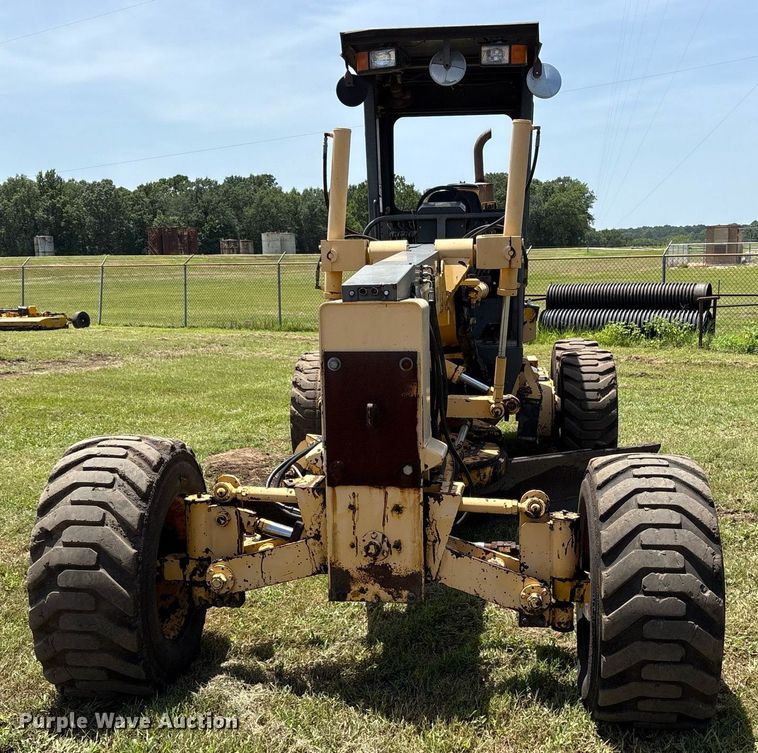 image for item DY0758 2001 Volvo C80A27 motor grader