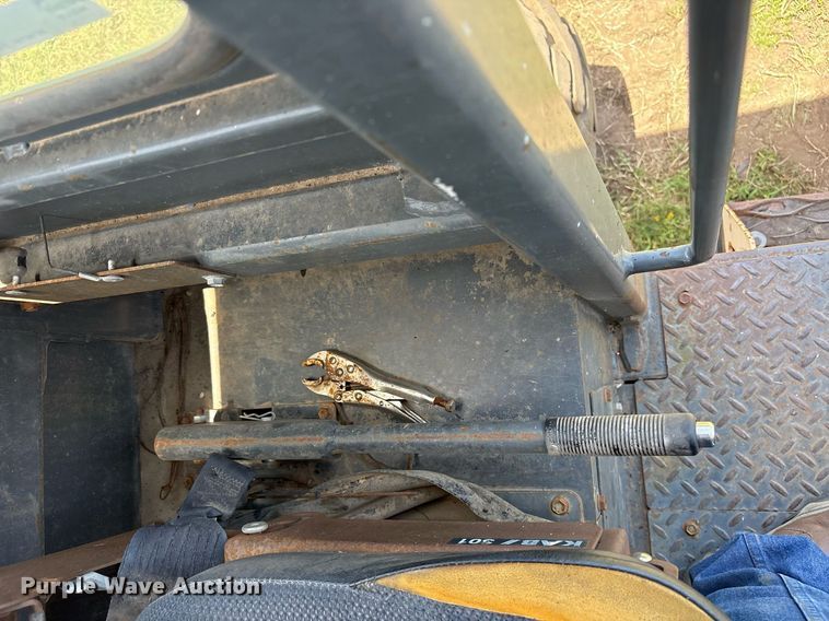 image for item DY0758 2001 Volvo C80A27 motor grader