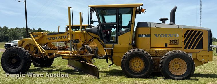 image for item DY0760 2006 Volvo G940 motor grader