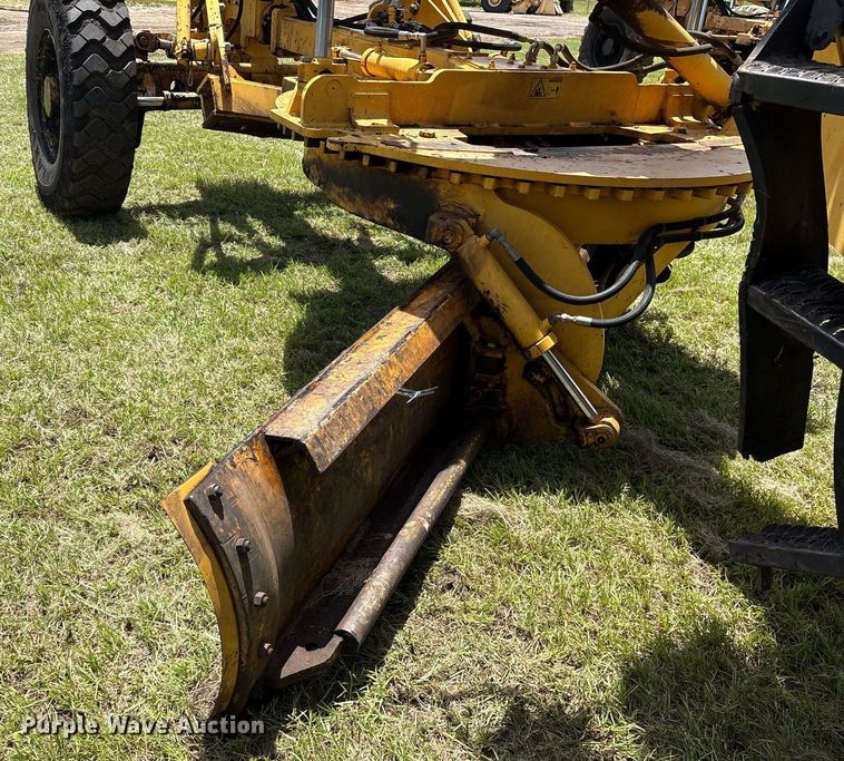 image for item DY0760 2006 Volvo G940 motor grader