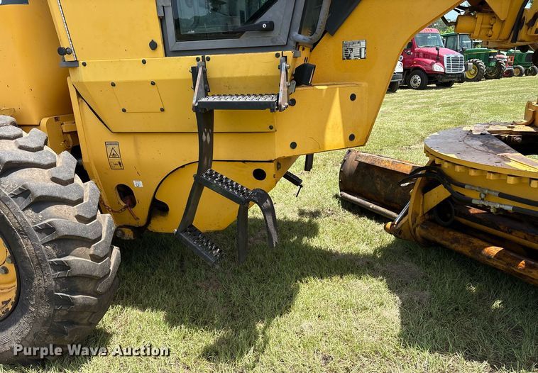 image for item DY0760 2006 Volvo G940 motor grader