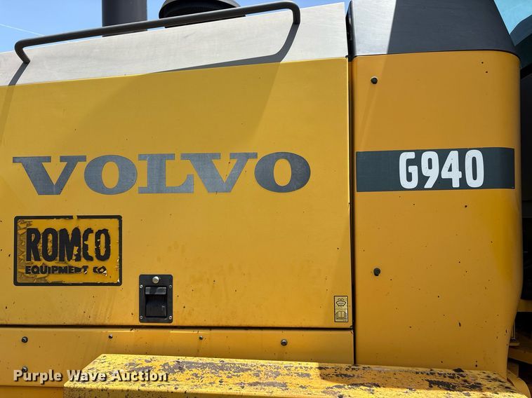 image for item DY0760 2006 Volvo G940 motor grader