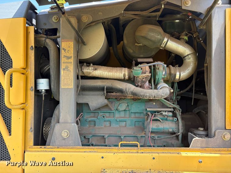 image for item DY0760 2006 Volvo G940 motor grader