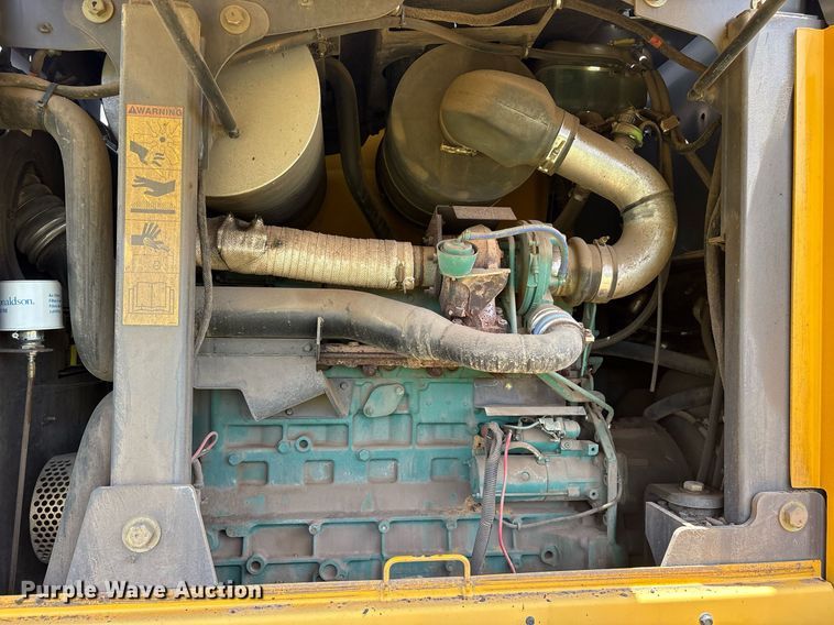 image for item DY0760 2006 Volvo G940 motor grader