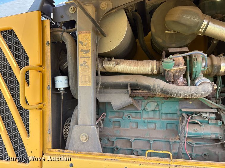 image for item DY0760 2006 Volvo G940 motor grader
