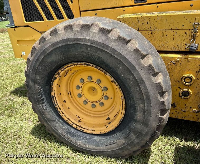 image for item DY0760 2006 Volvo G940 motor grader