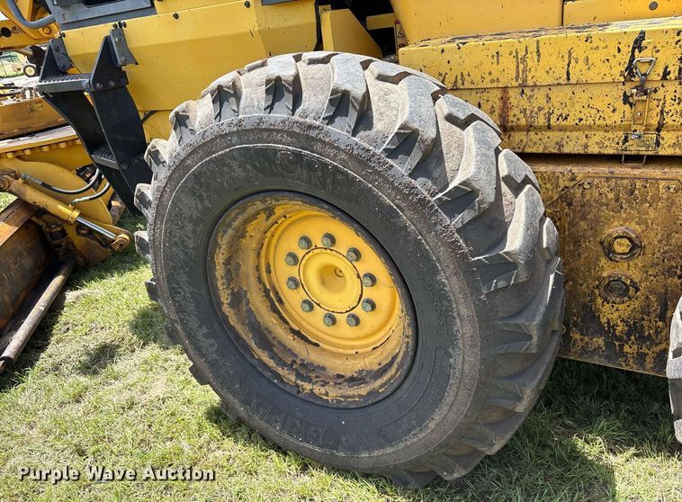 image for item DY0760 2006 Volvo G940 motor grader