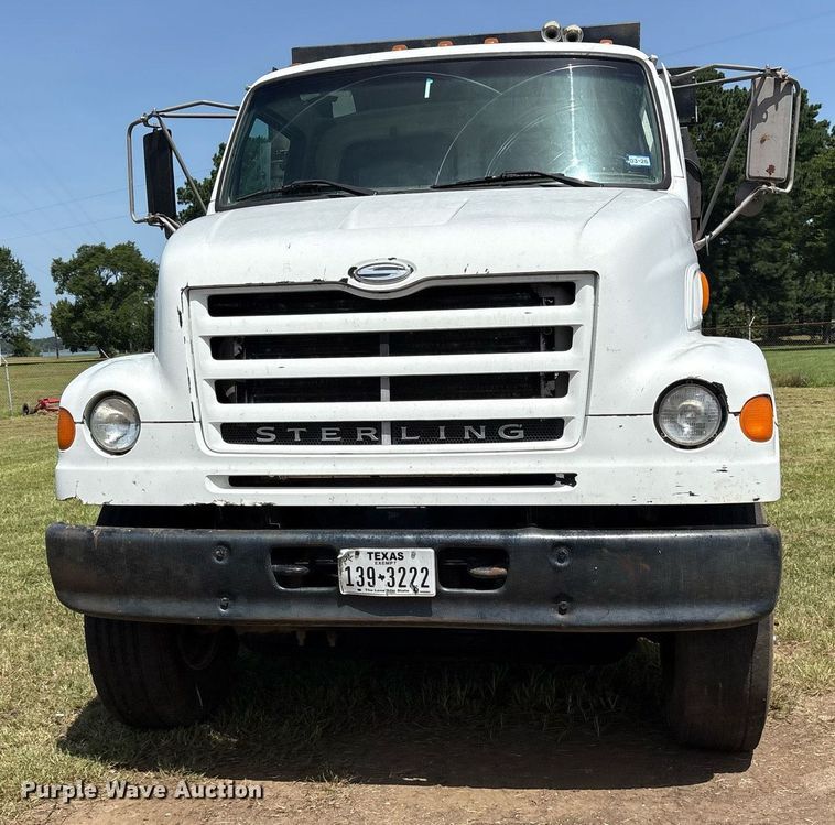 image for item DY0761 2002 Sterling L-Line dump truck