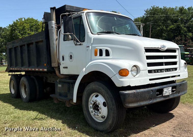 image for item DY0761 2002 Sterling L-Line dump truck