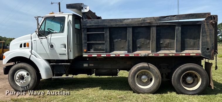 image for item DY0761 2002 Sterling L-Line dump truck