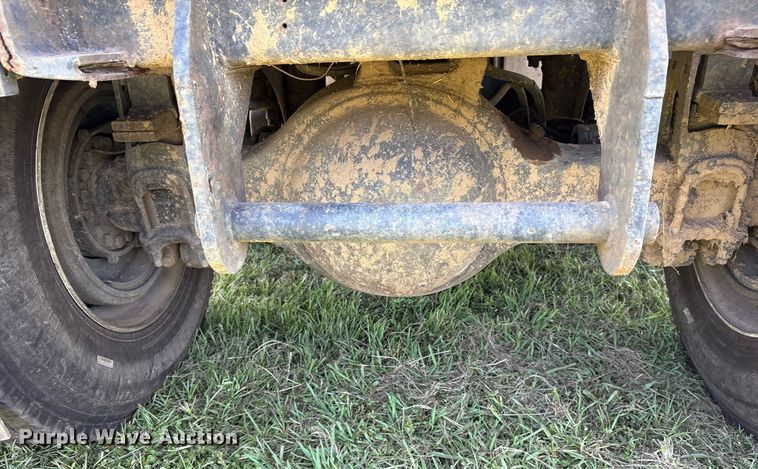 image for item DY0761 2002 Sterling L-Line dump truck