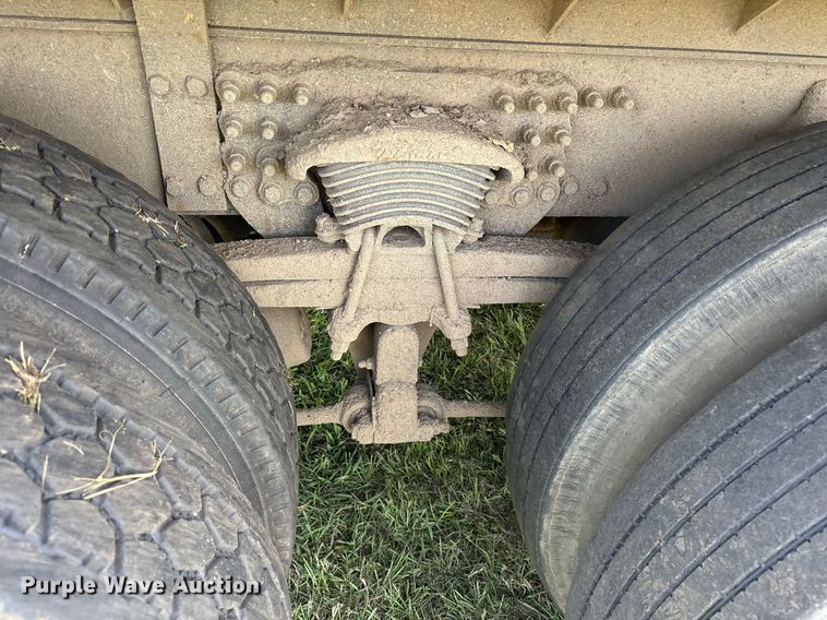 image for item DY0761 2002 Sterling L-Line dump truck