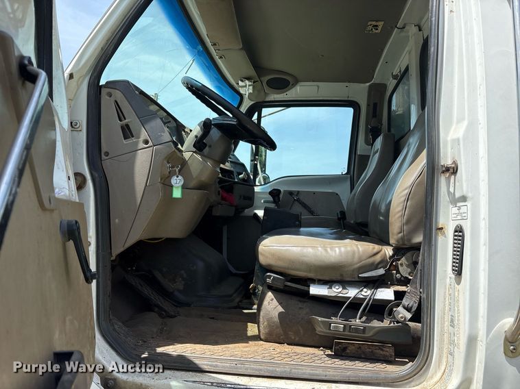 image for item DY0761 2002 Sterling L-Line dump truck