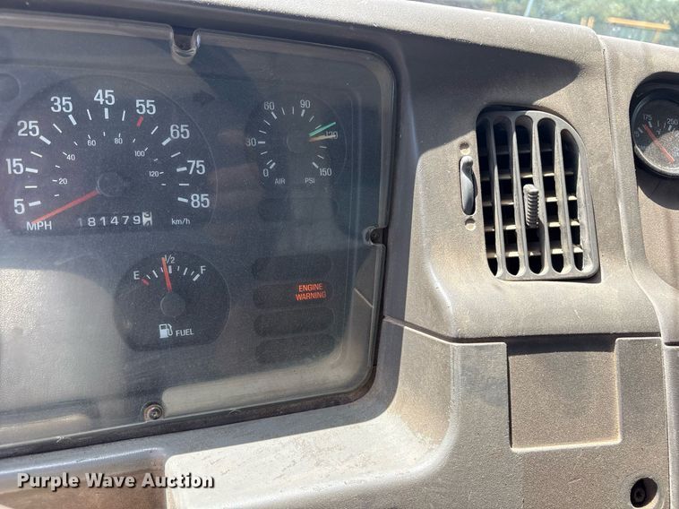 image for item DY0761 2002 Sterling L-Line dump truck