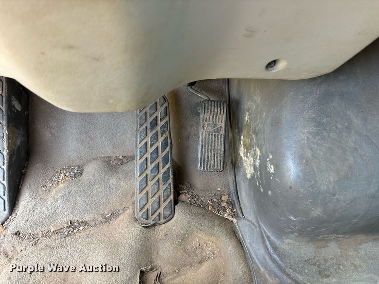 image for item DY0761 2002 Sterling L-Line dump truck