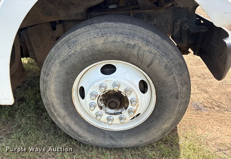 image for item DY0761 2002 Sterling L-Line dump truck