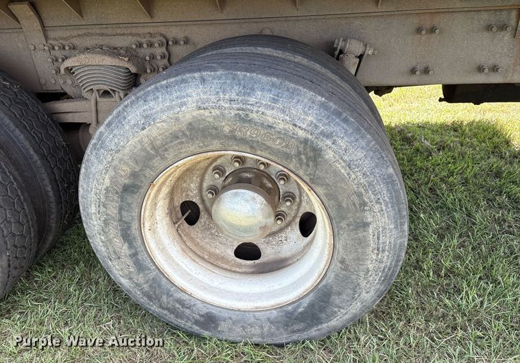 image for item DY0761 2002 Sterling L-Line dump truck