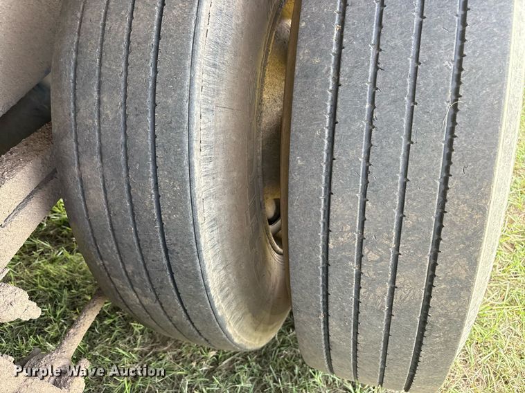 image for item DY0761 2002 Sterling L-Line dump truck