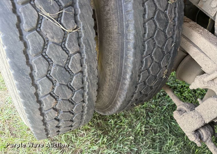 image for item DY0761 2002 Sterling L-Line dump truck