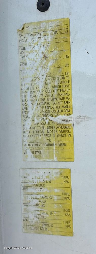 image for item DY0761 2002 Sterling L-Line dump truck