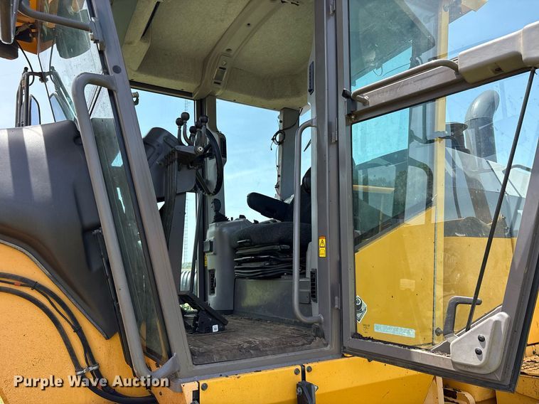 image for item DY0762 2012 Volvo G930B motor grader