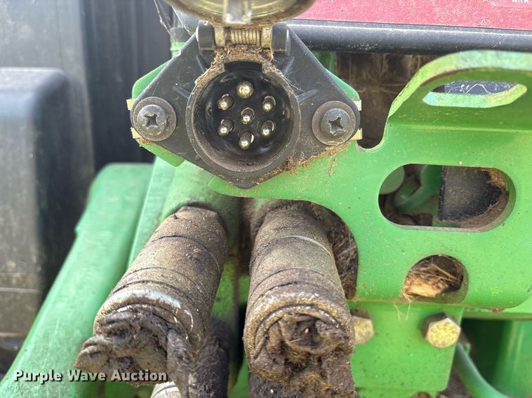 image for item DY0763 1999 John Deere 6210 tractor