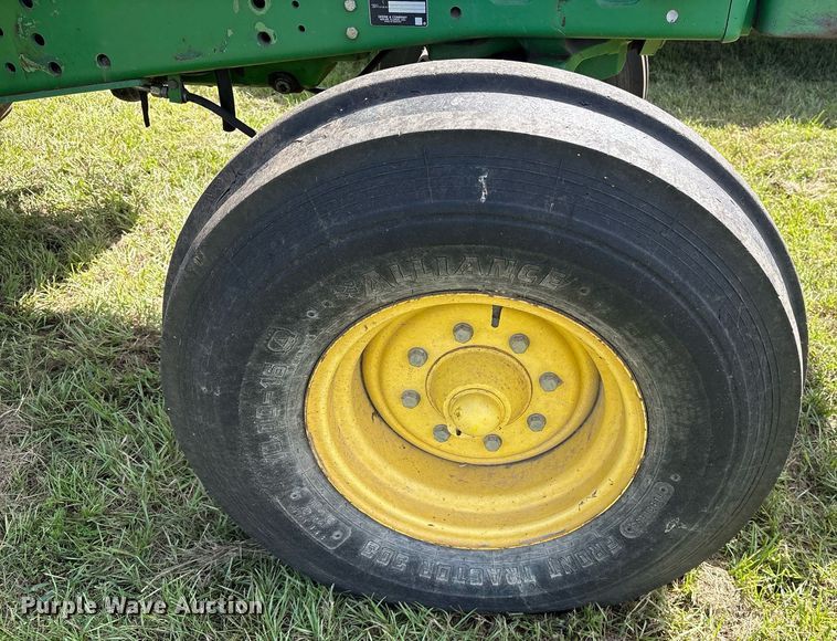 image for item DY0763 1999 John Deere 6210 tractor