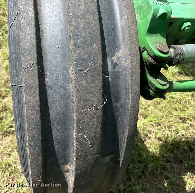 image for item DY0763 1999 John Deere 6210 tractor