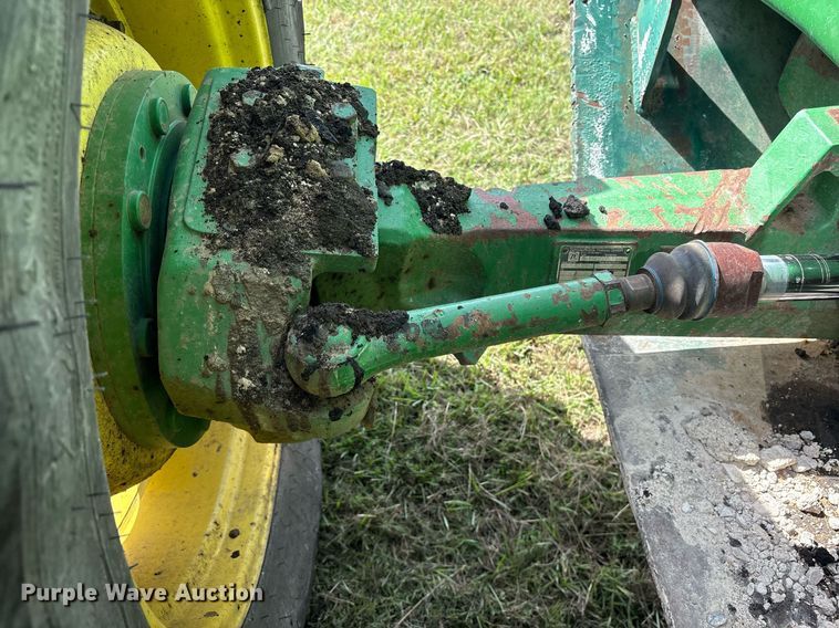 image for item DY0765 2001 John Deere 7510 MFWD tractor