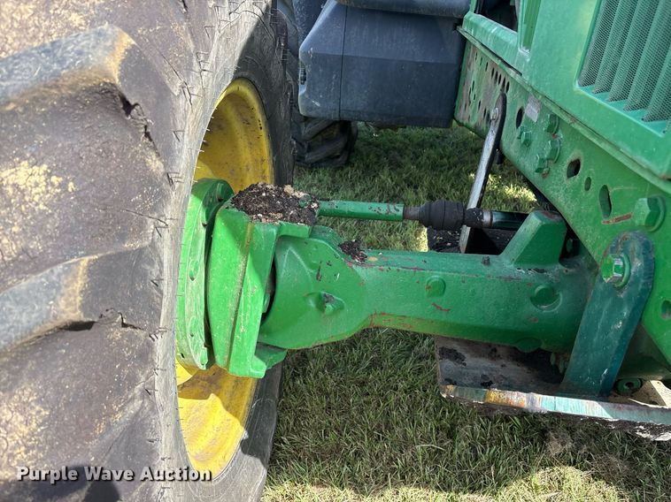 image for item DY0765 2001 John Deere 7510 MFWD tractor