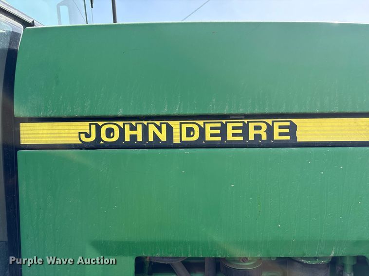 image for item DY0765 2001 John Deere 7510 MFWD tractor