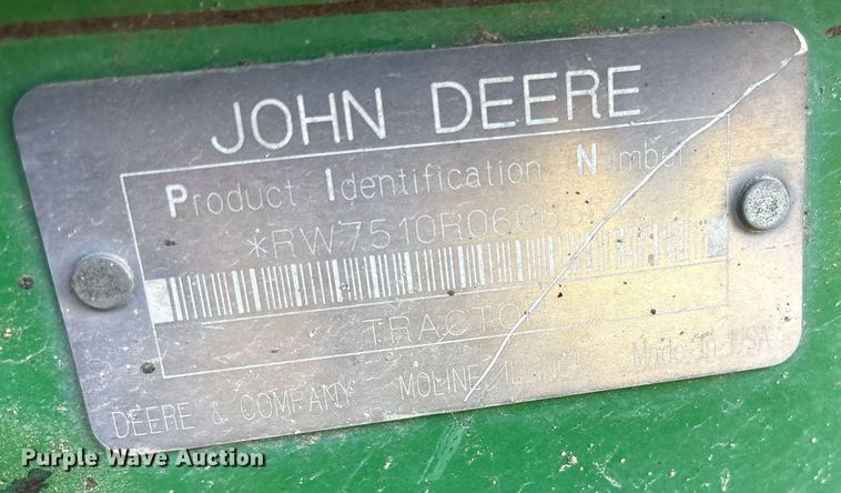 image for item DY0765 2001 John Deere 7510 MFWD tractor