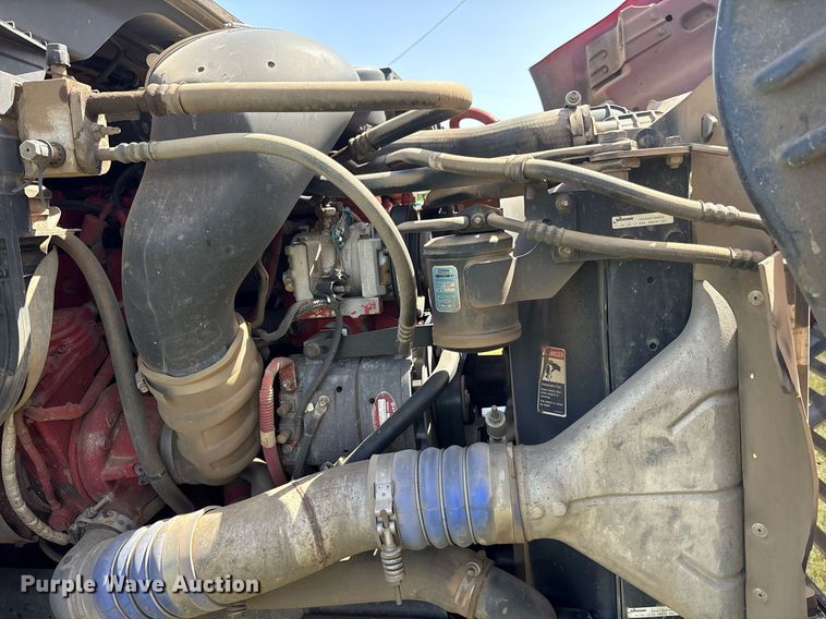 image for item DY0766 2013 Freightliner Cascadia dump truck