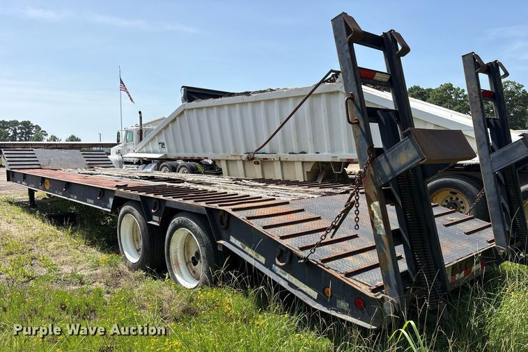 image for item DY0770 2005 Viking VFD46R16F35T drop deck equipment trailer