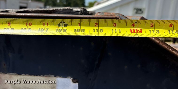 image for item DY0770 2005 Viking VFD46R16F35T drop deck equipment trailer