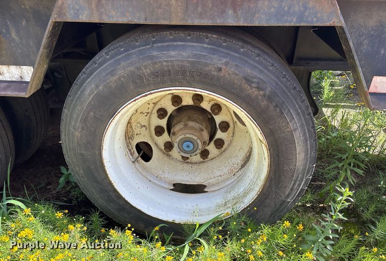 image for item DY0770 2005 Viking VFD46R16F35T drop deck equipment trailer