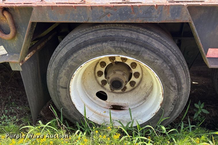 image for item DY0770 2005 Viking VFD46R16F35T drop deck equipment trailer